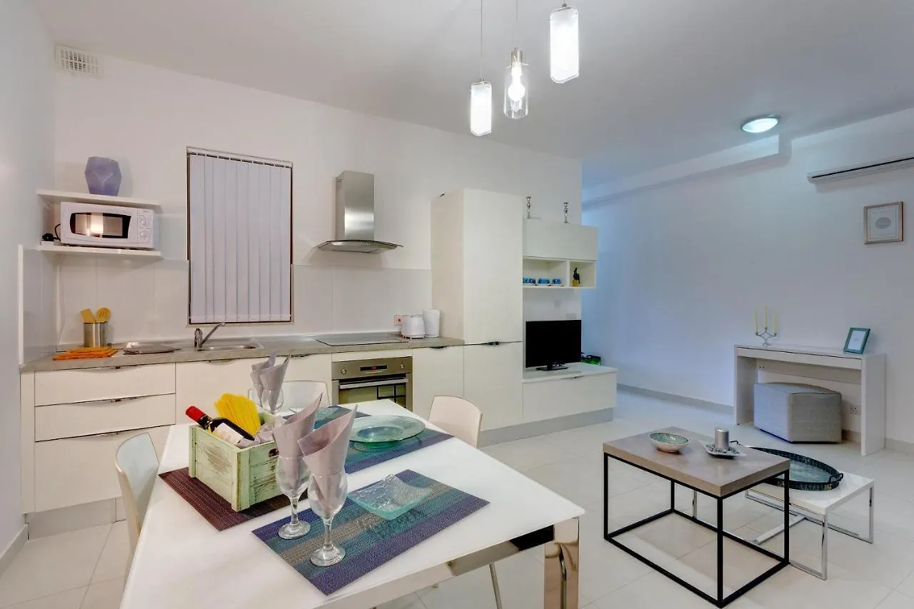 Modern Apartment In The Best Location, Perfect For Families Sliema