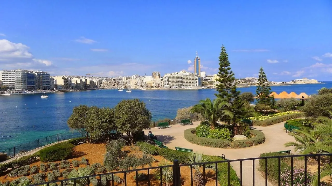 Modern Apartment In The Best Location, Perfect For Families Sliema